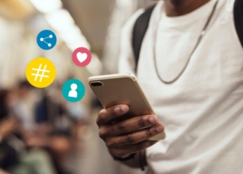 الإعلانات الممولة على كافة وسائل التواصل الإجتماعي